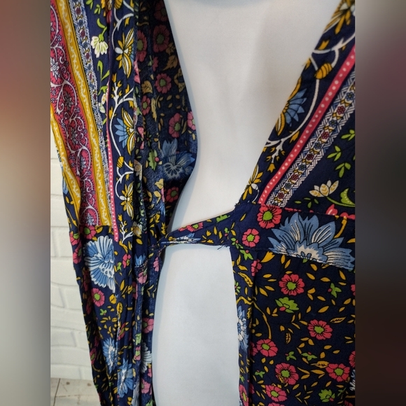 Floral Wrap Short Sleeve Boho Dress - Picture 6 of 7